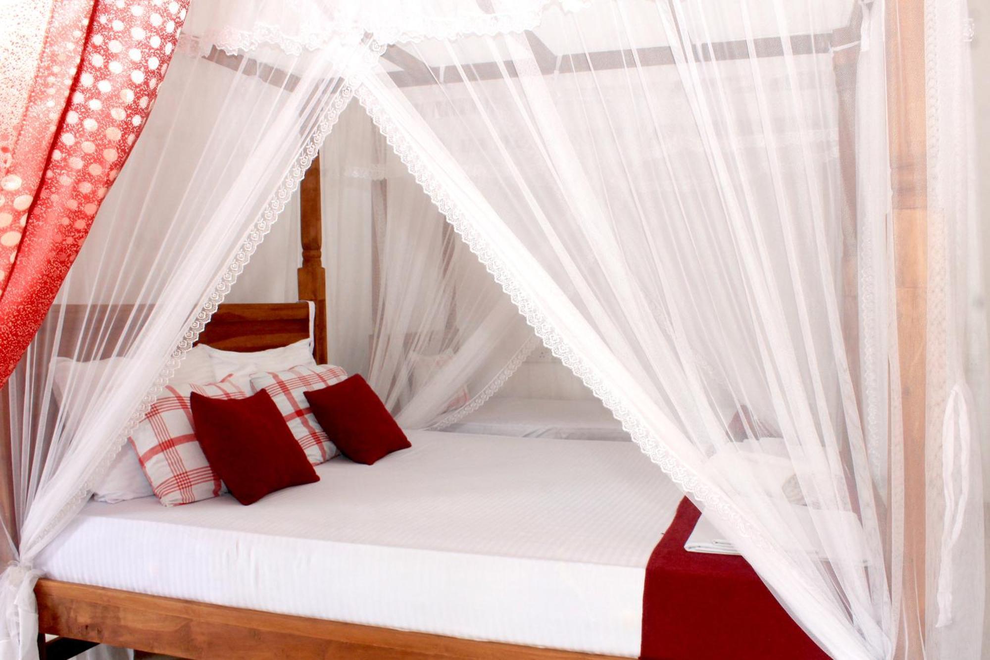 Green Hut Nature Resort Сігірія Екстер'єр фото