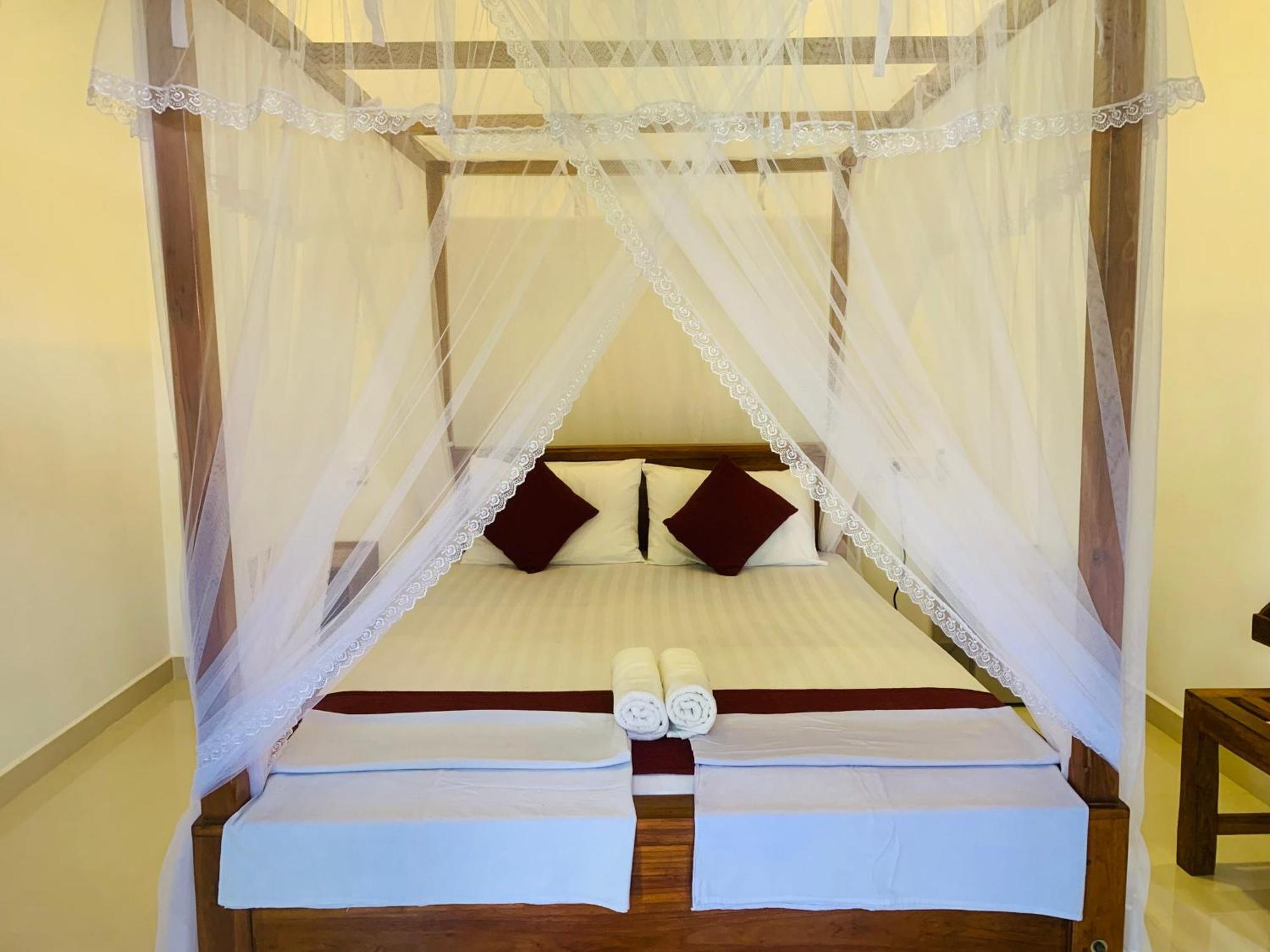 Green Hut Nature Resort Сігірія Екстер'єр фото